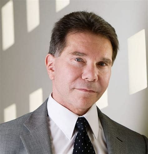 Dr. Cialdini's Biography