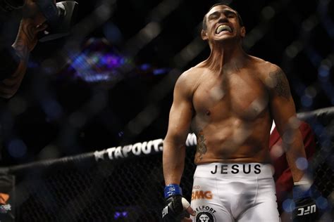 Two decades later, Vitor Belfort's career still glints like gold - MMA ...