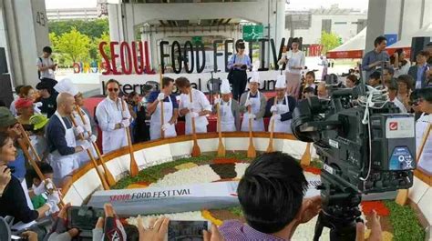 Seoul Food Festival 2017: Picnic on the Bridge | ZenKimchi