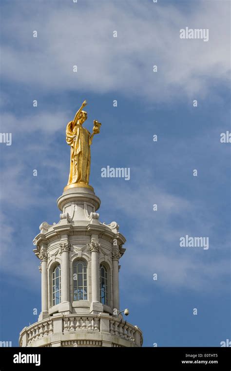 Capitol building in madison wisconsin hi-res stock photography and ...