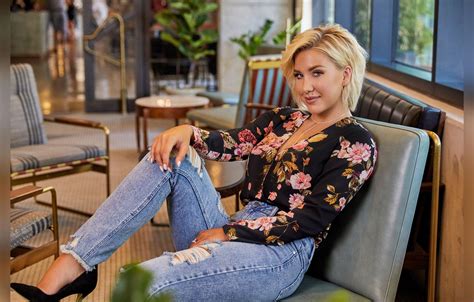 Savannah Chrisley Says She & Nic Took ‘Step Back’ In Wedding Planning