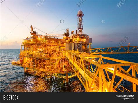 Offshore Construction Image & Photo (Free Trial) | Bigstock