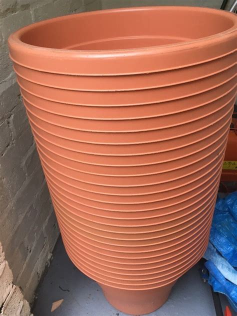 26 x Large plastic plant pots | in Bedworth, Warwickshire | Gumtree