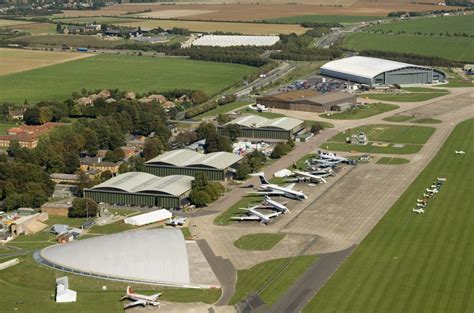 Foster’s American Air Museum at Duxford listed