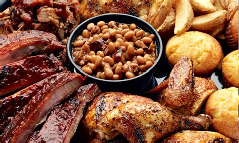 BBQ Bundles & Feasts - Famous Dave's | catering.famousdaves.com