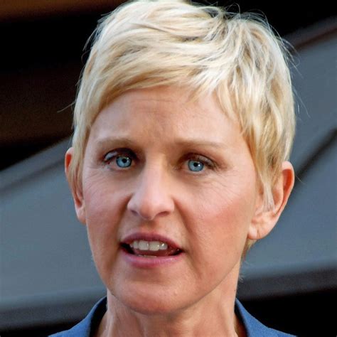 Ellen DeGeneres Net Worth (2021), Height, Age, Bio and Facts