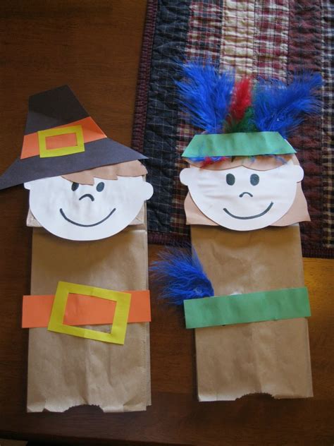 Thanksgiving Pilgrim Crafts - TGIF - This Grandma is Fun