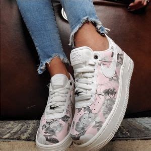 Nike Air Force 1 Pink Floral Sneakers - Gem