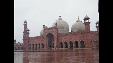 History of Badshahi Mosque Lahore - YouTube