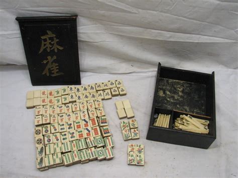 Vintage Early Mah Jong Carved Mahjong Tile Game Set +Dovetailed Wooden ...