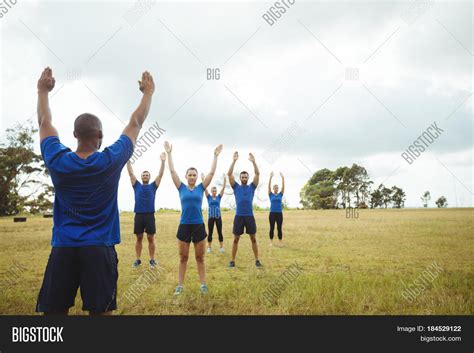 Fit People Performing Image & Photo (Free Trial) | Bigstock