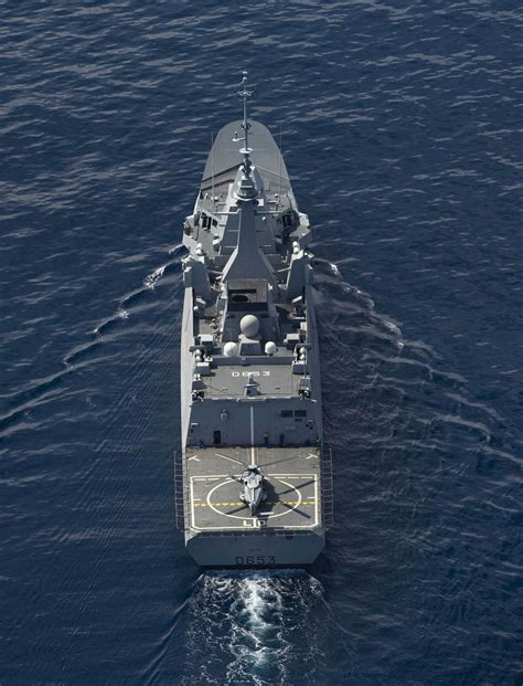 French Aquitaine class Frigate Languedoc (D653) [2642 X 3465] : r ...