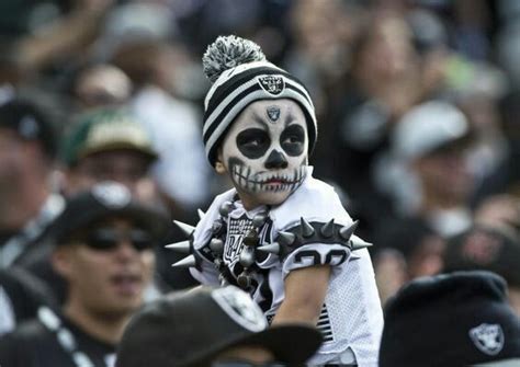 Pin by Benjamin Arre on Raider Nation! | Raiders fans, Oakland raiders ...