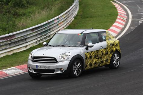 Spyshots: 2014 MINI Countryman Coupe - autoevolution