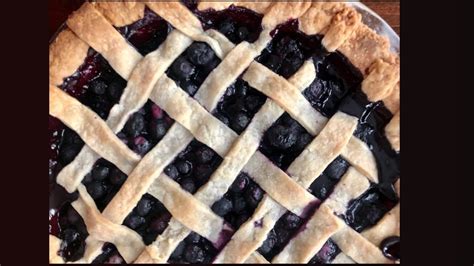 How to make a Blueberry Pie and Crust - YouTube