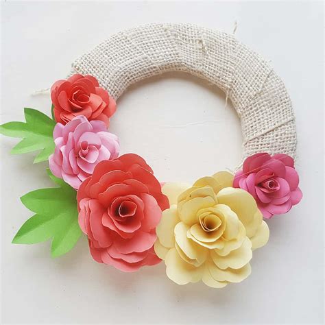 HOW TO MAKE A PAPER ROSE WREATH - Hello Wonderful