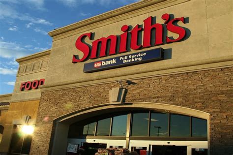 Las Vegas Smith’s stores to reserve earliest hour for seniors | Las ...