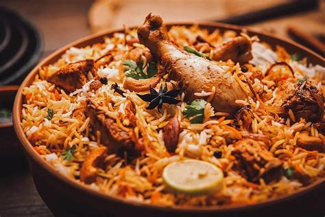 Pakistani Food: 20 Must-Try Dishes in Karachi | Will Fly for Food