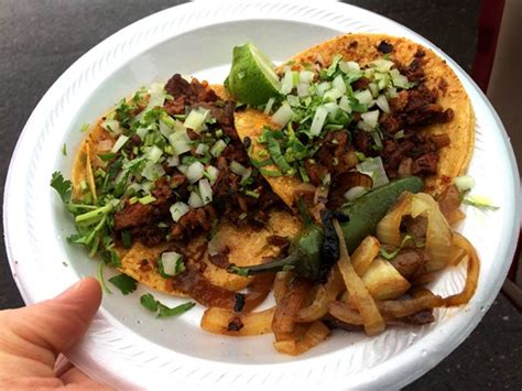 In praise of the tacos al pastor at Southwest Detroit's El Parian taco ...