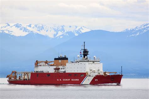 USCGC Healy (WAGB-20) | Seen off Macaulay Point, Victoria, B… | Flickr