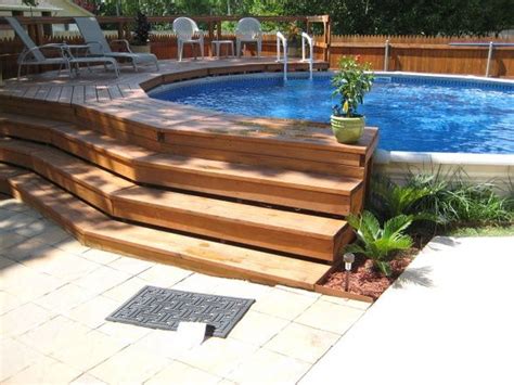 30+ Elegant Wood Pool Decks For Above Ground Pool Ideas - TRENDHMDCR | Piscinas portátiles ...