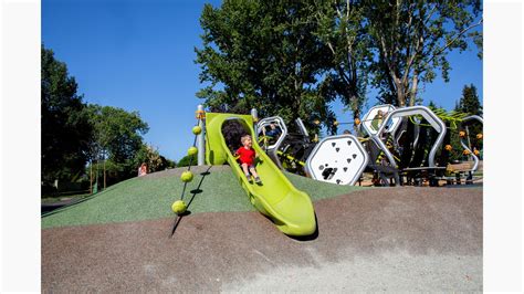 Ash Park - Futuristic Urban Playground Design!