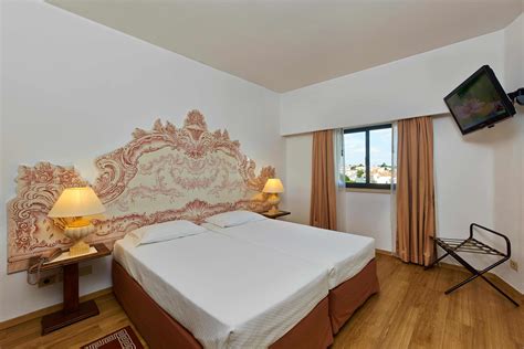 Brisa Sol Aparthotel in Albufeira, Algarve | loveholidays