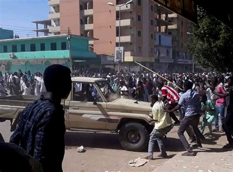 Anger at price of bread explodes into nationwide protests in Sudan ...