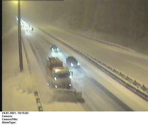 Falling Snow Causes Treacherous Conditions on Croatian Roads - Total ...