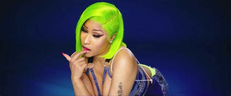 Nicki Minaj - Barbie Dreams Download | MadDownload.com