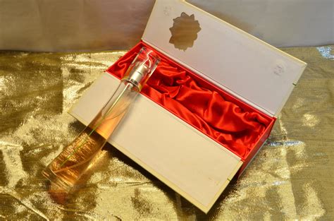 Free picture: perfume, glass, bottle, box, paper, luxury, gif, object ...