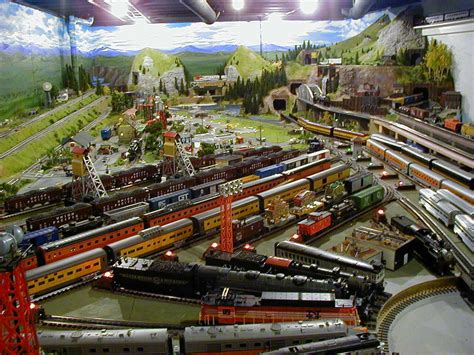 HO Scale Model Railroad Layouts - James Model Trains