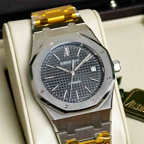 Audemars Piguet Royal Oak 15300 - AMSTERDAM VINTAGE WATCHES