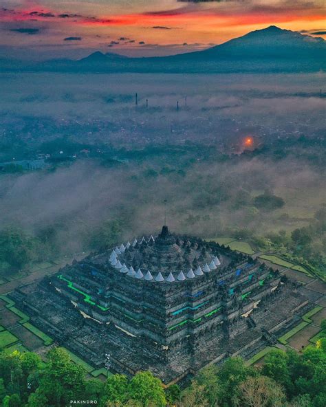 Candi Borobudur: Sejarah, Tips dan Harga Tiket Masuk | Davi Tour Jogja