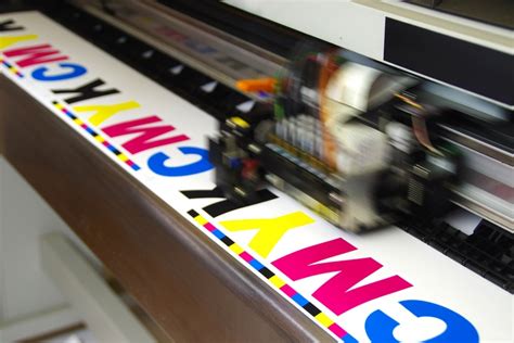 8 Large Banner Printing Tips to Get the Best Quality - Just Business Tips
