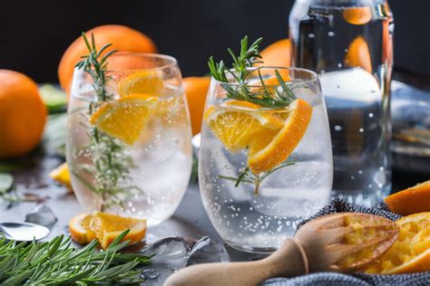 7 Best Seltzer Cocktails to Try