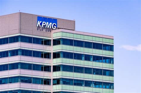 KPMG to Lay Off 5% of U.S. Workforce in Second Round of Job Cuts - CPA Practice Advisor