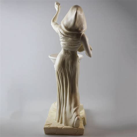 Hestia Statue - Handcrafted by the Artist