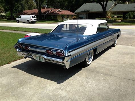 1962 Oldsmobile Starfire Convertible for sale