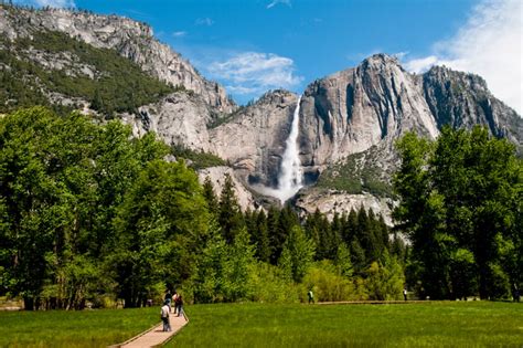 A Pro Hiker Shares 6 Best Hikes in Yosemite National Park