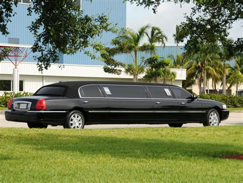 What Types of Limo Insurance Do You Need to Get?