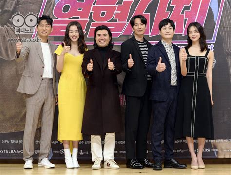 [HanCinema's News] Cast and Crew of 'The Fiery Priest' Depart on Reward Vacation Following Drama ...