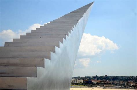 Infinite Staircase – Fubiz Media