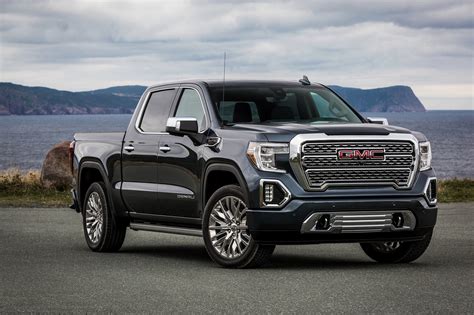 Download Car GMC Vehicle GMC Sierra Denali 4k Ultra HD Wallpaper