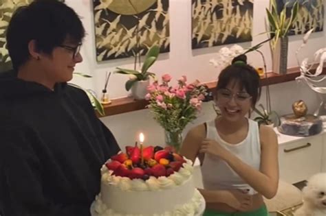 Kathryn Bernardo welcomes 27th birthday with family, friends | ABS-CBN News