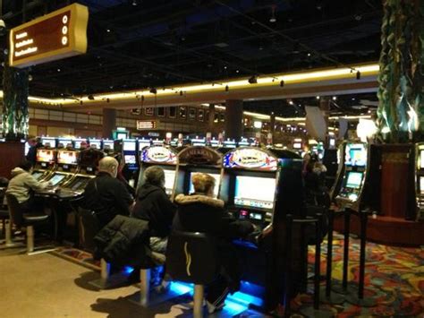 Bally's Twin River Lincoln (Formerly Twin River Casino Hotel), 100 Twin ...