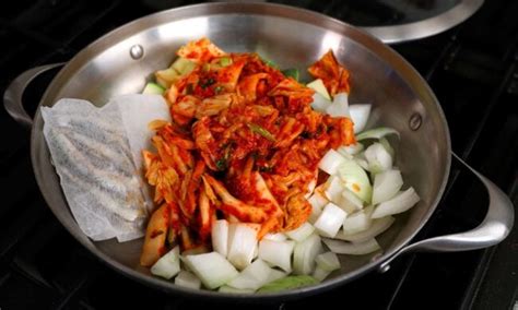 Cheonggukjang-jjigae (Extra-strong fermented soybean paste stew) 청국장찌개 recipe by Maangchi