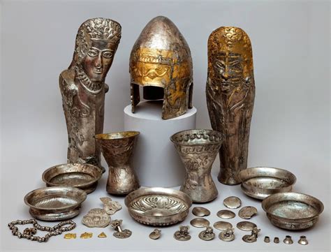 Treasure of Agighiol, Romania. Getae-Dacian (Northern Thracian ...