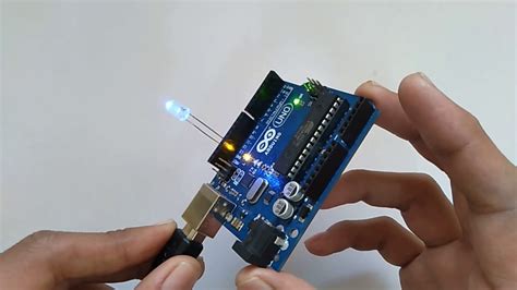 Arduino: Lesson 1 - Blinking an LED - YouTube