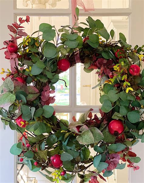 Ten-Minute Christmas Eucalyptus Wreath - MY 100 YEAR OLD HOME